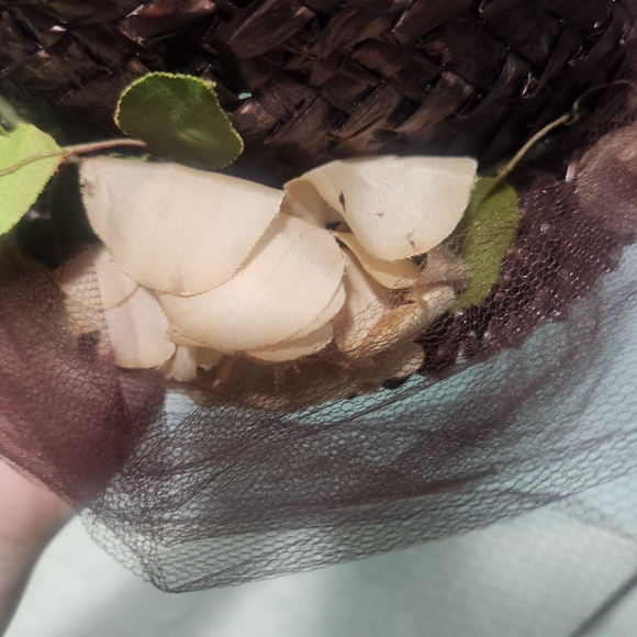 Vintage 1950s/1960s Brown Woven Straw Brimmed Floral Net Hat Church Garden Party main image 8
